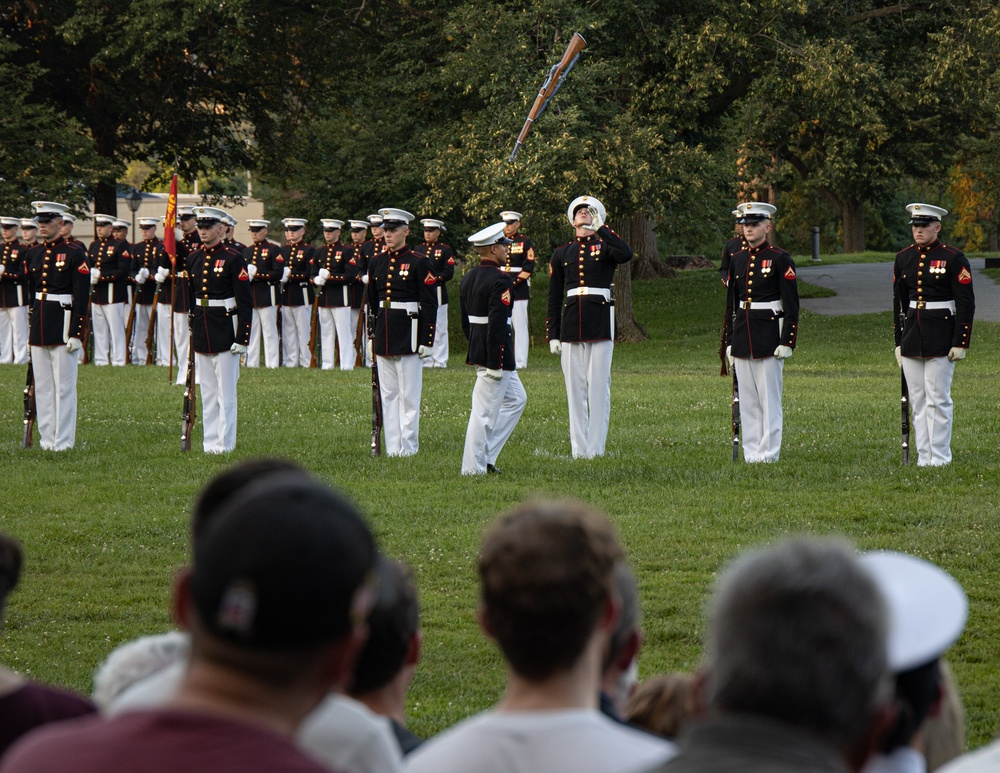 Marine Barracks Washington presents another fantastic sunset parade.