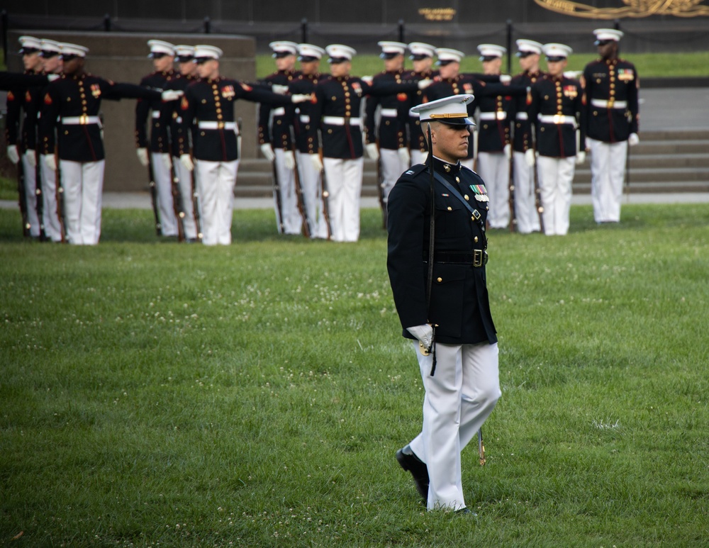 Marine Barracks Washington presents another fantastic sunset parade.