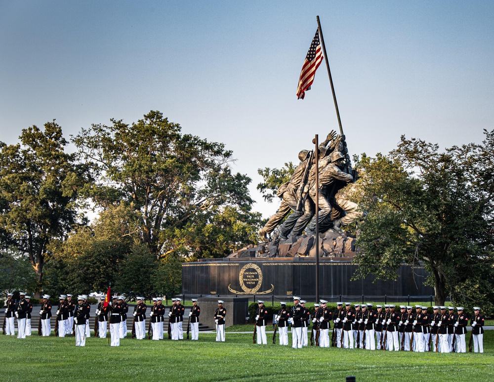 Marine Barracks Washington presents another fantastic sunset parade.