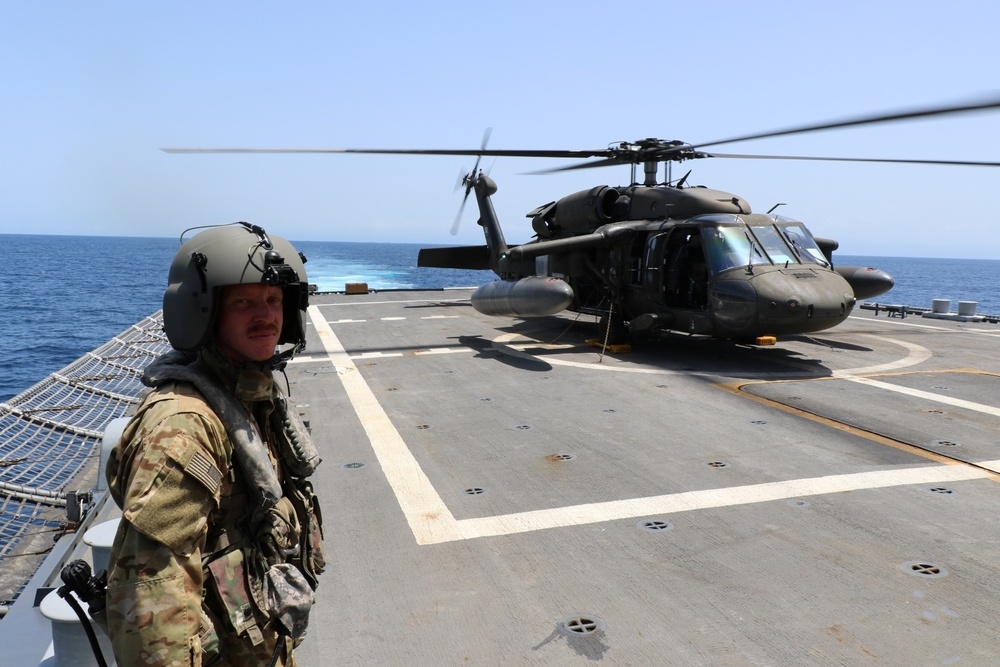 U.S. Army Blackhawk Helicopter Performs DLQs on USS Billings