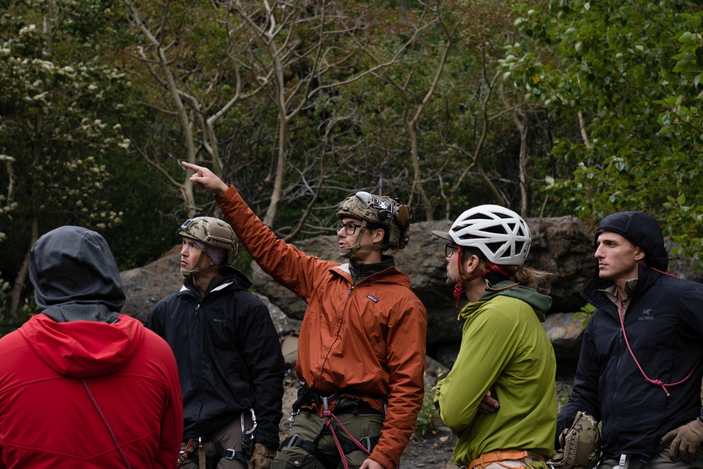 3rd ASOS conduct mountain climbing trainings