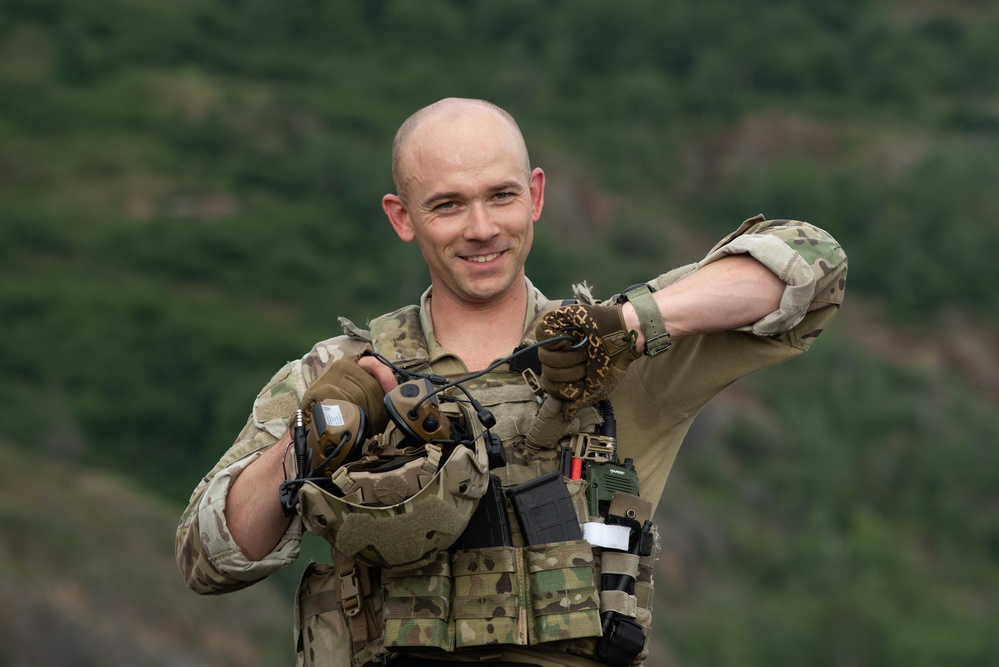 3rd ASOS conducts mountain climbing training
