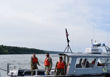 NY Naval Militia conducts training on Hudson River on April 29-30