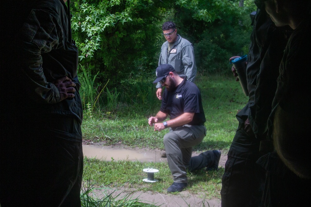 MCAS Cherry Point EOD Conduct Joint Training Exercise with Onslow County and Pamlico County Sheriff’s Departments