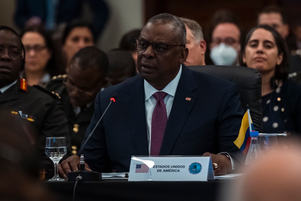 SECDEF Attends Conference of Defense Ministers of the Americas (CDMA)