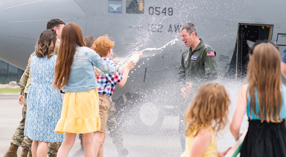 152nd Airlift Wing Commander flies Final Flight before departing for job at the Pentagon