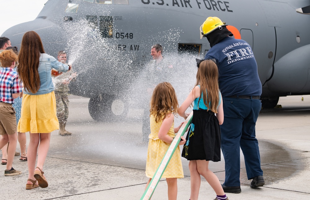 152nd Airlift Wing Commander flies Final Flight before departing for job at the Pentagon