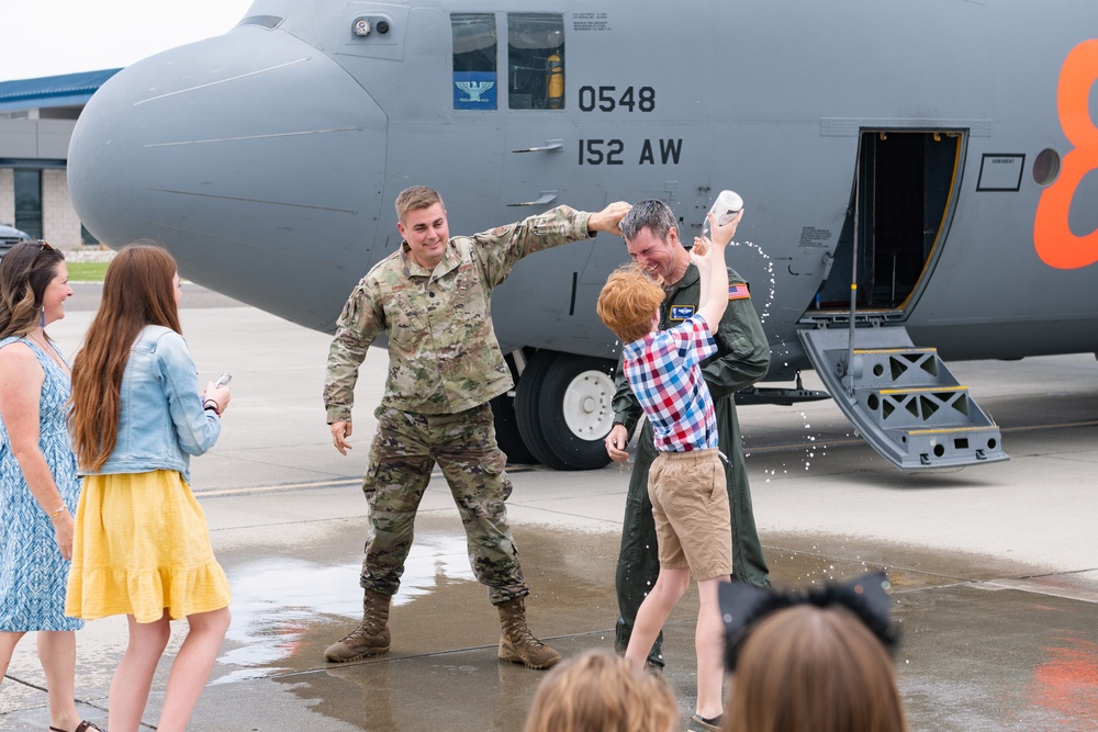 152nd Airlift Wing Commander flies Final Flight before departing for job at the Pentagon