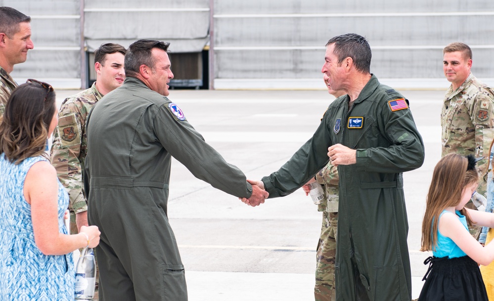 152nd Airlift Wing Commander flies Final Flight before departing for job at the Pentagon