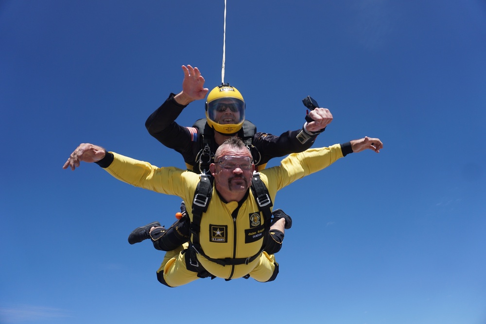 Soldier on U.S. Army Parachute Team takes Chuck Liddell on tandem skydive