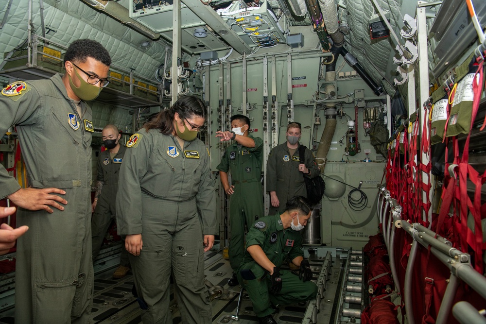 Yokota Airmen Visit Japan's Komaki Air Base