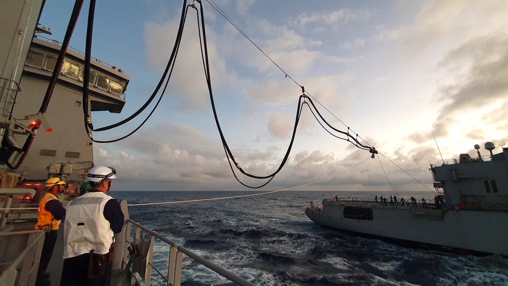 HMNZS Aotearoa Conducts Fueling-at-Sea with FS Prairial during RIMPAC 2022