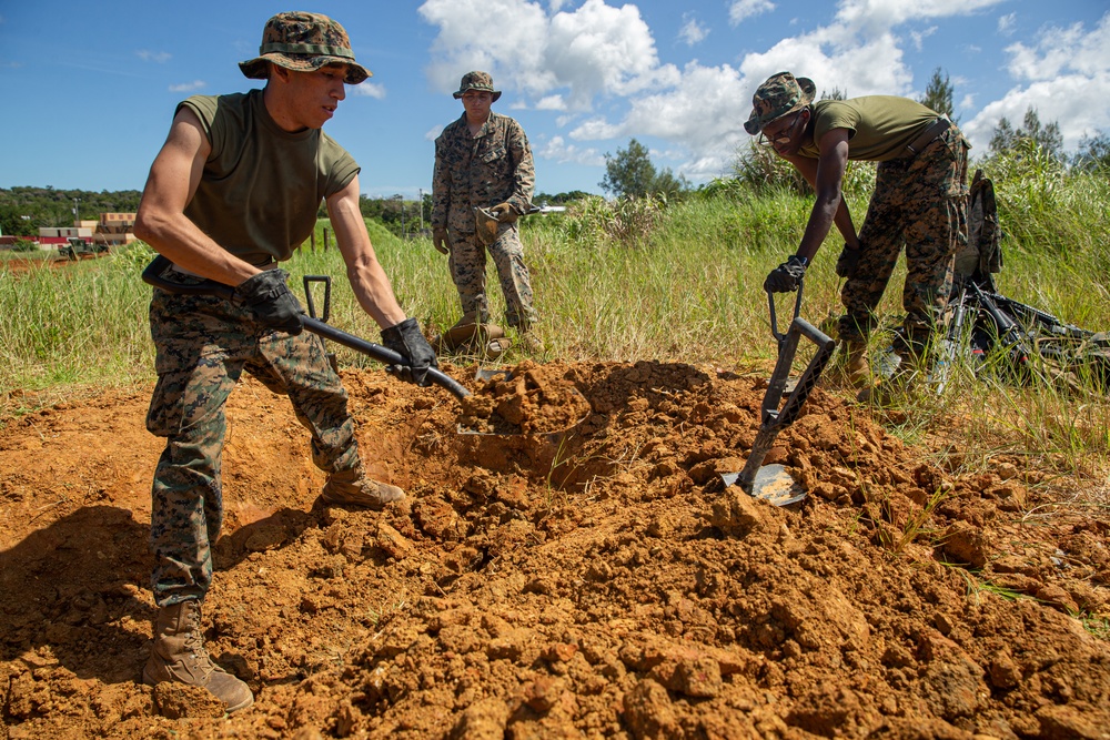 3rd LSB Engineer Support Platoon Marines build defensive positions