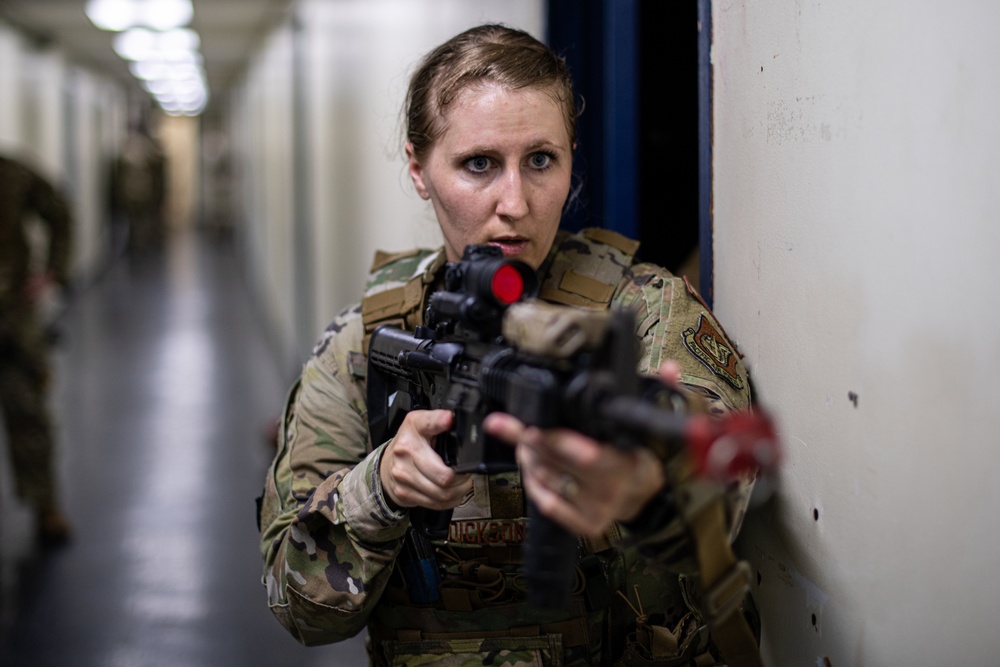 18th SFS conducts active shooter training