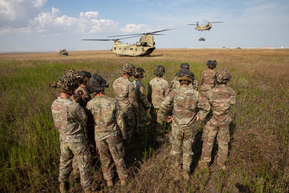 1st Battalion, 502nd Infantry Regiment Conduct elevator drills