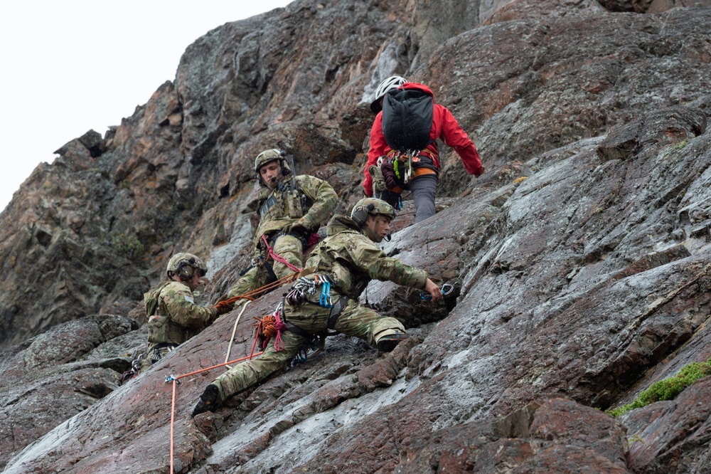 JBER special warfare Airmen tackle new heights
