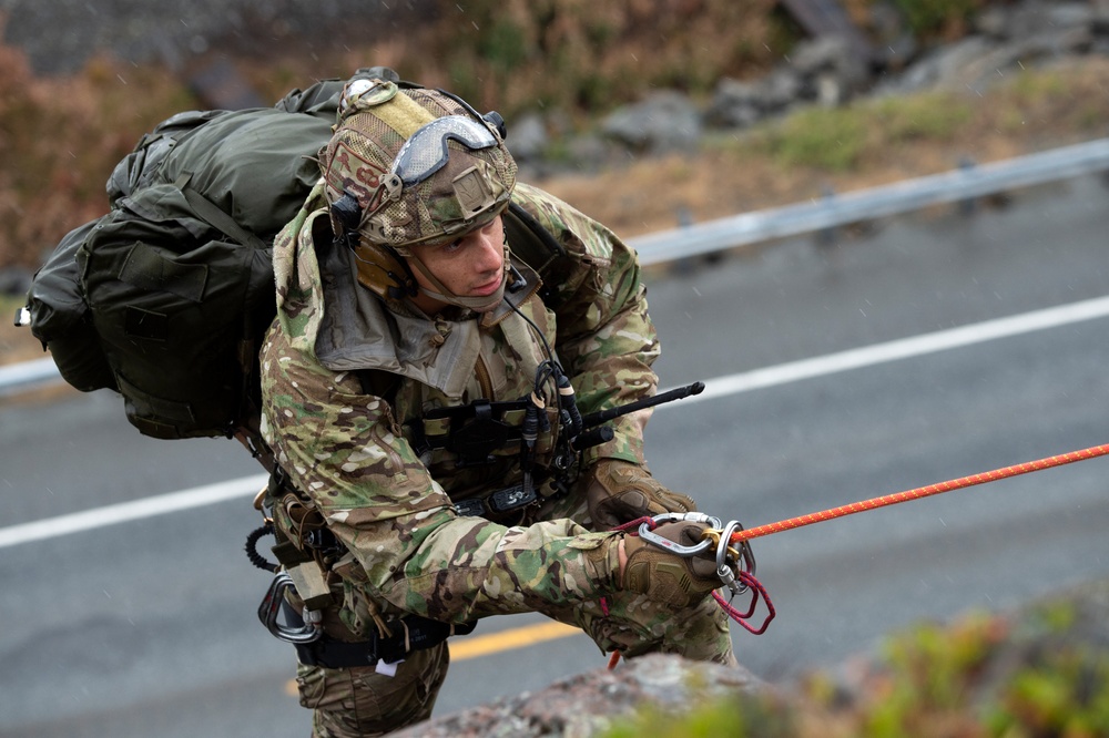 JBER special warfare Airmen tackle new heights