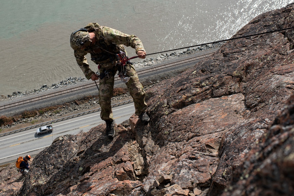 JBER special warfare Airmen tackle new heights