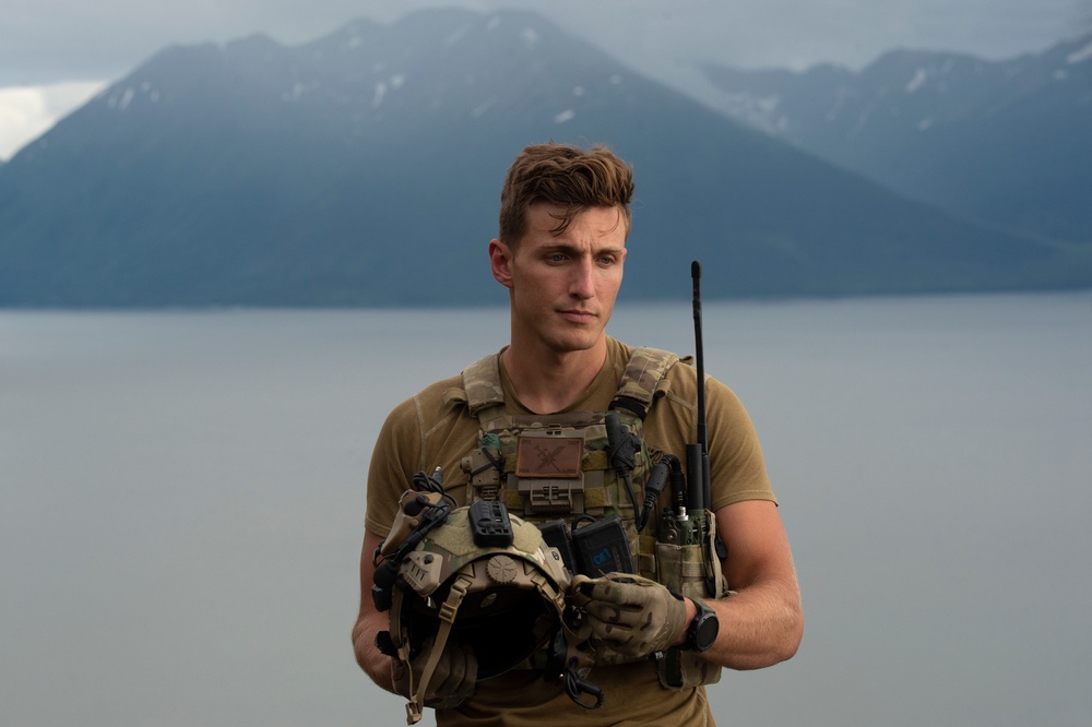 JBER special warfare Airmen tackle new heights