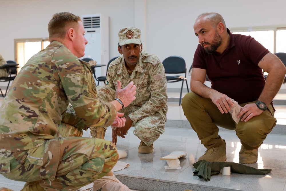 Medical interoperability training with the Kuwait Land Forces