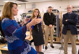 Navy’s chief engineer shares perspectives on digital engineering, modeling and simulation with NUWC Division Newport workforce