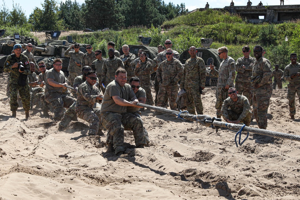 US, Canadian troops play tug of war