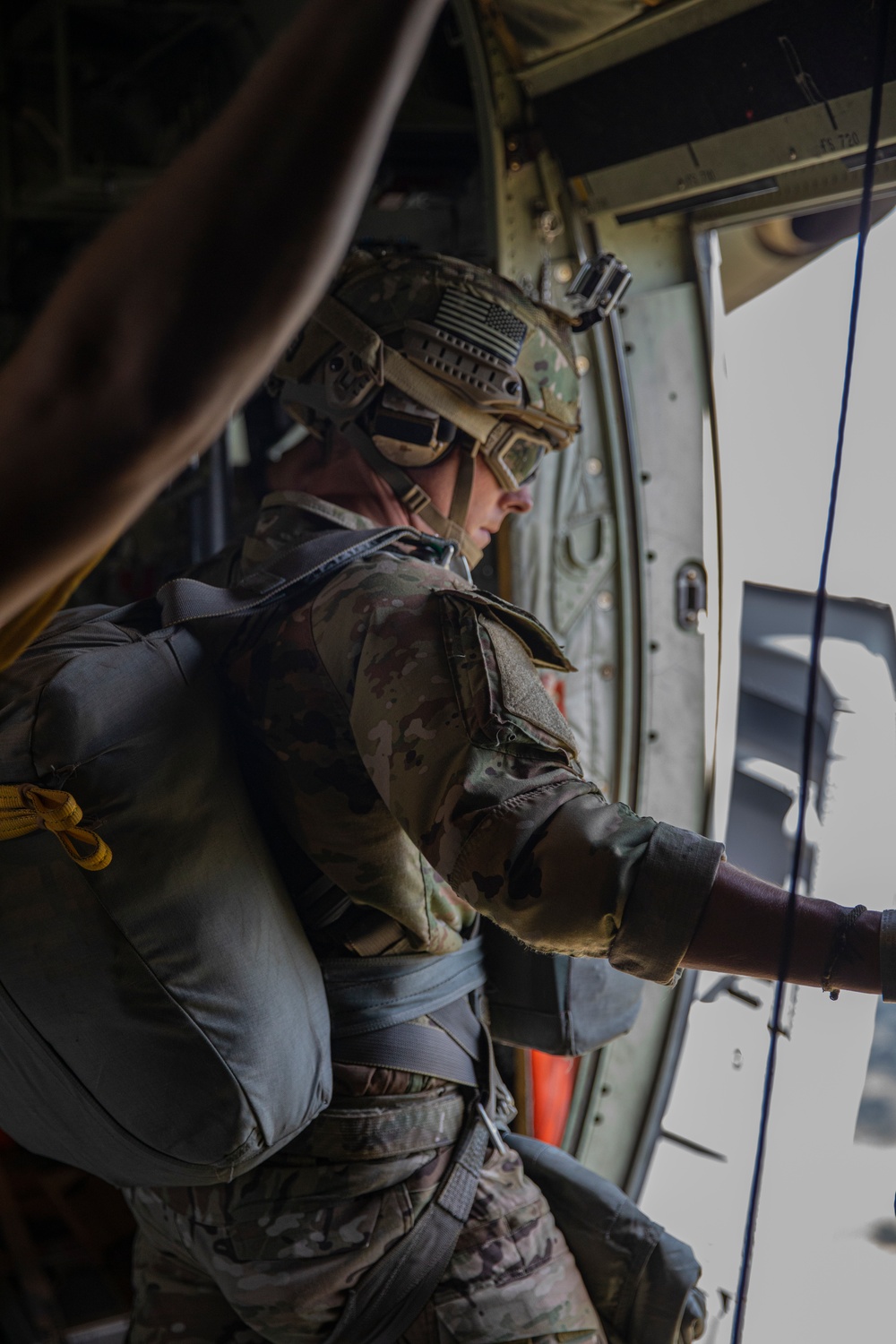 Oklahoma Guard units conduct airborne operations with Nebraska, Indiana