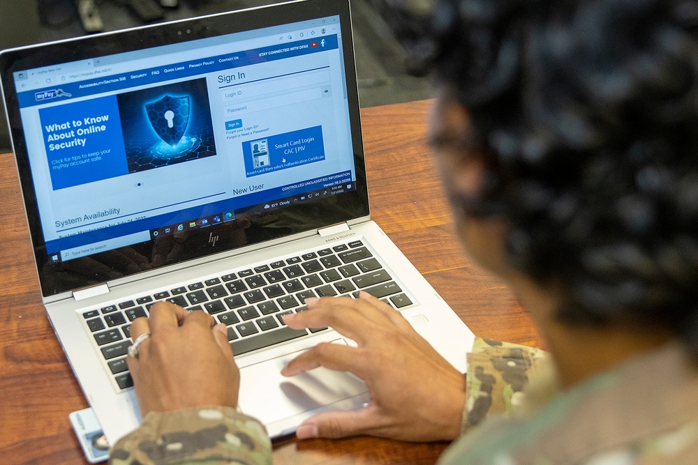 Army to switch all Soldiers to semimonthly pay