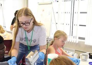 GEMS Students Return to Halls of USAARL