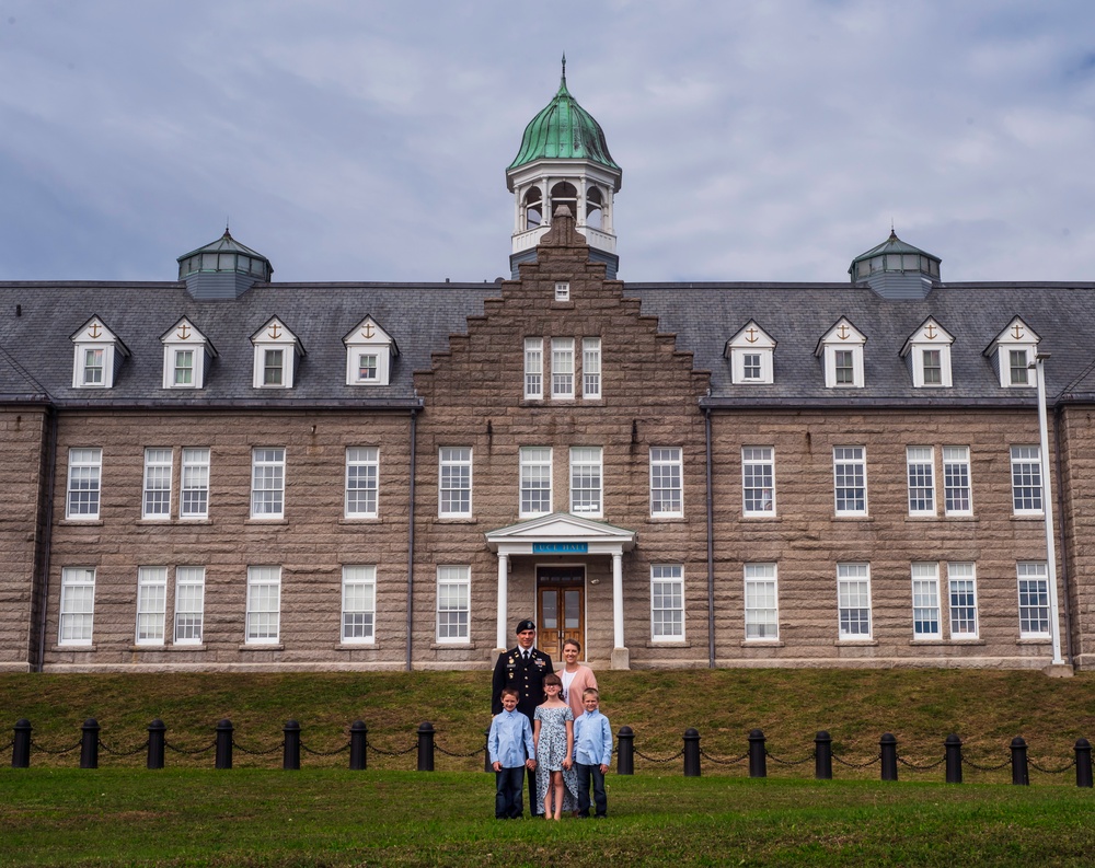 Kentucky National Guardsman Graduates Naval War College