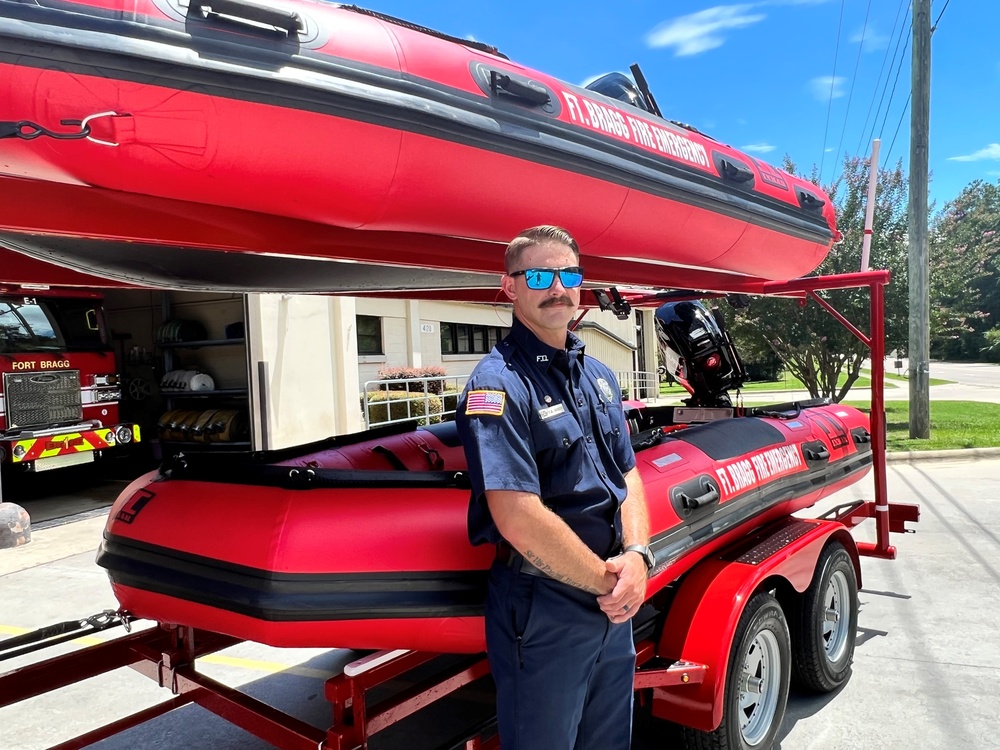 Ready employees: DES employee dives to save lives