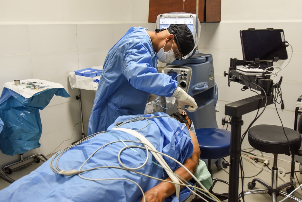 HEART 22 ophthalmology team performs eye surgeries on Honduran patients