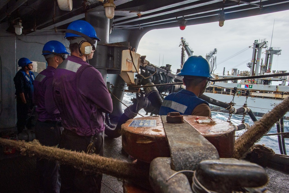 DVIDS - Images - USS Ronald Reagan (CVN 76) conducts fueling-at-sea ...