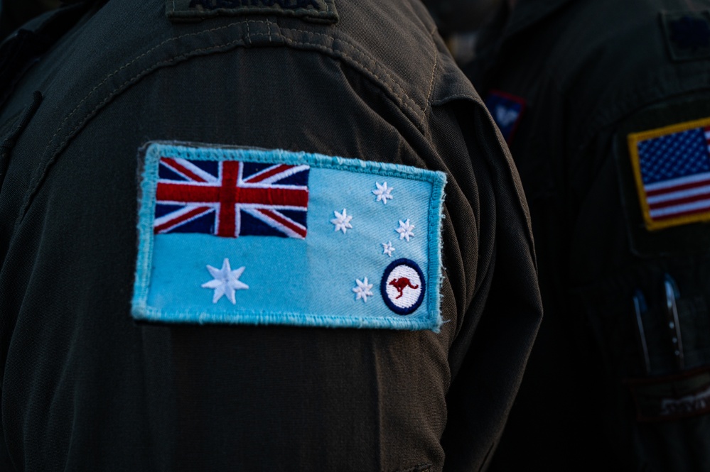 US, UK, AUS trilateral training