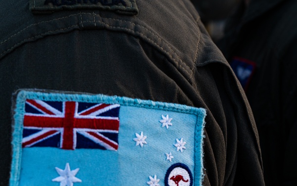 US, UK, AUS trilateral training