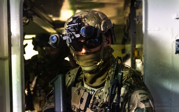 Croatian VSS train with U.S. Navy SEALs