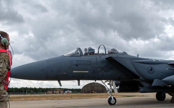 435th hot-pit training