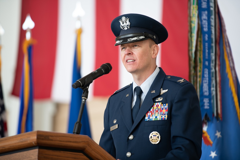 60th AMW change of command