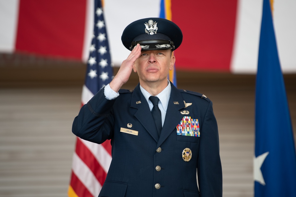 60th AMW change of command