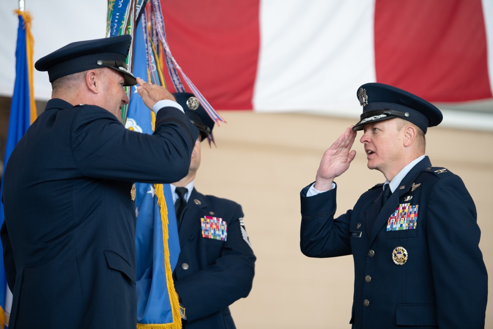 60th AMW change of command