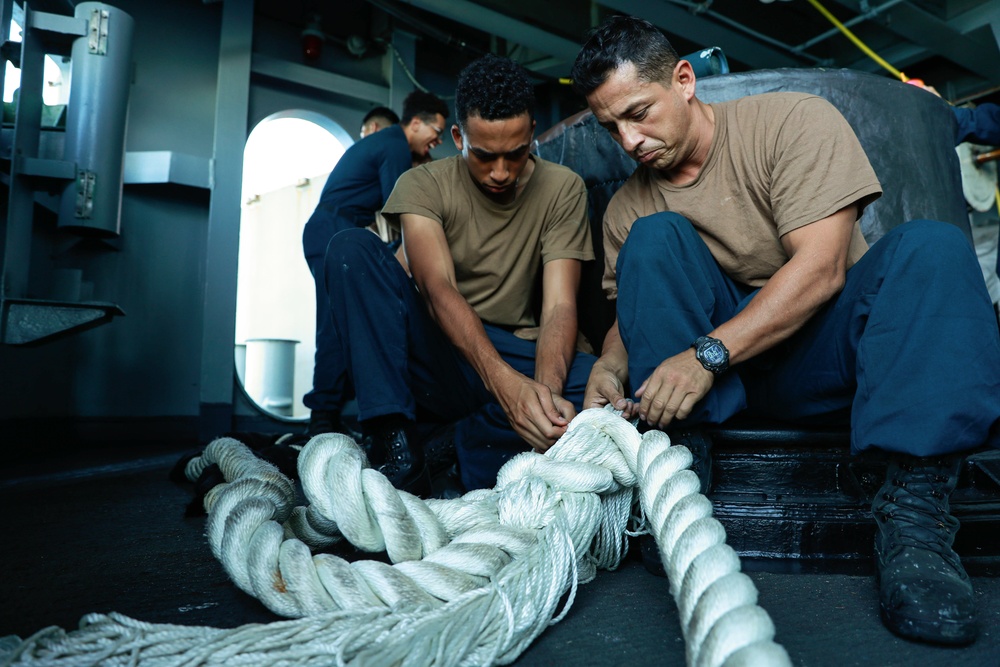 Abraham Lincoln Sailors conduct maintenance