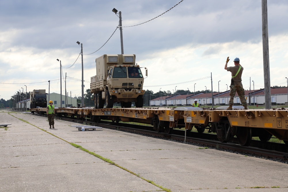 Fort McCoy supports rail movement for 107th Support Maintenance Company