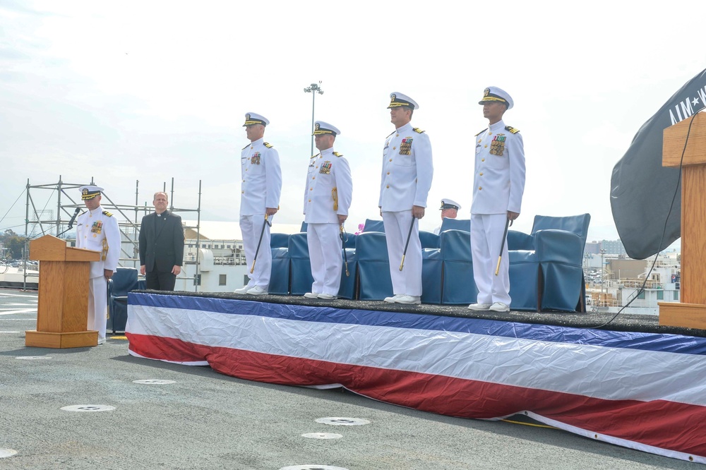 USS Gabrielle Giffords (LCS 10) Blue Crew Holds Change of Command Ceremony
