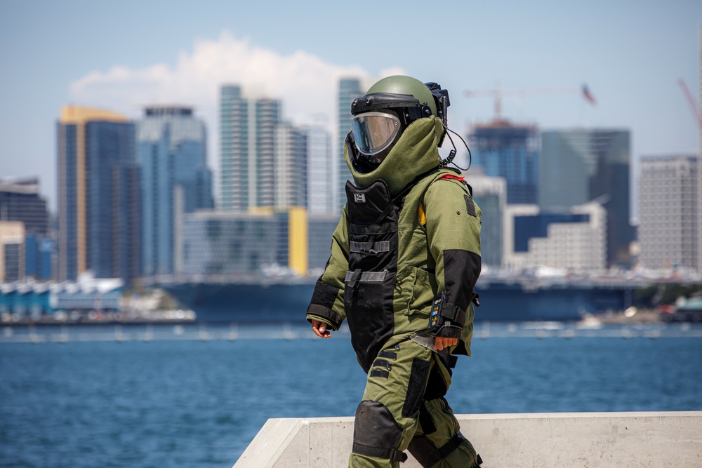 Dive Team Four Conducts IED Disposal Exercise During RIMPAC 2022 SOCAL