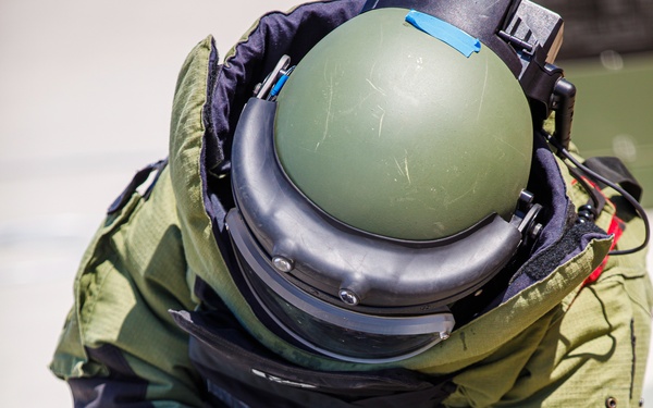 Dive Team Four Conducts IED Disposal Exercise During RIMPAC 2022 SOCAL