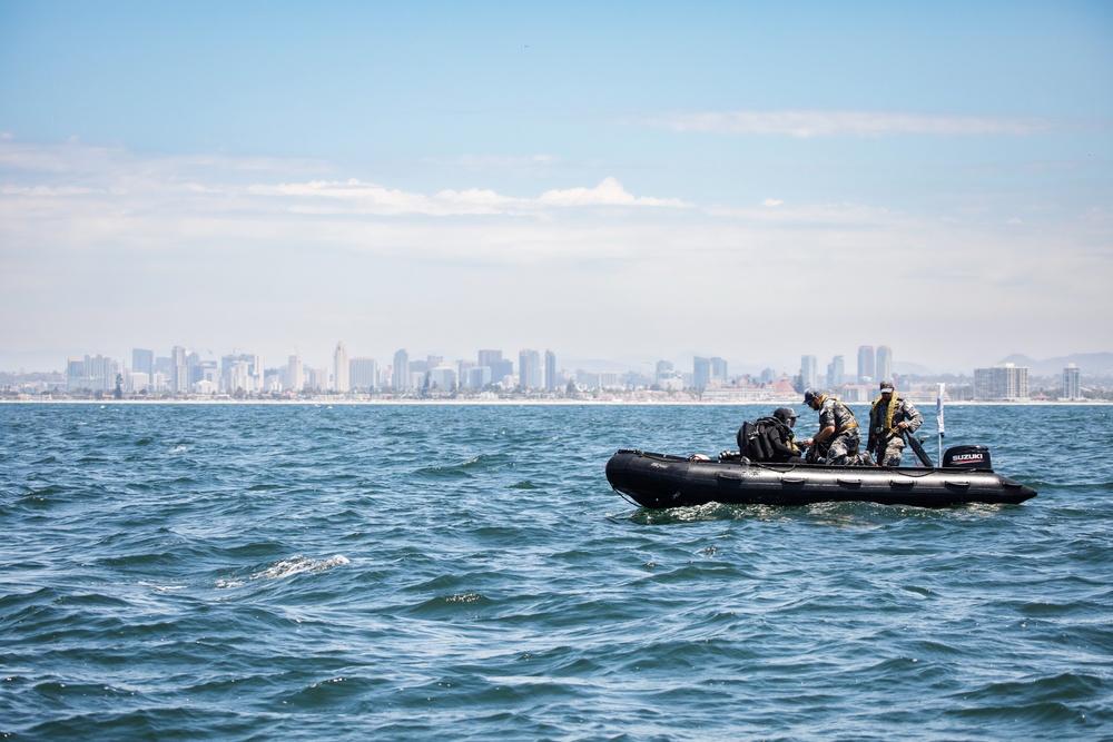 Dive Team Four Conducts Mine Clearance Exercise During RIMPAC 2022 SOCAL