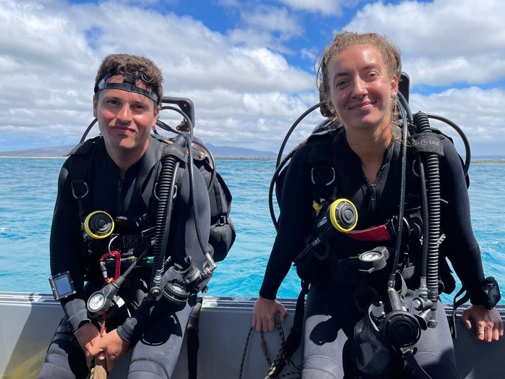 Canadian and US Divers explore Hawaii