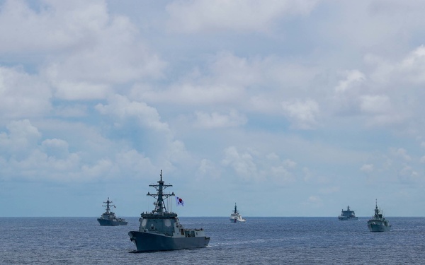 RIMPAC 2022 Fleet Sails in Formation