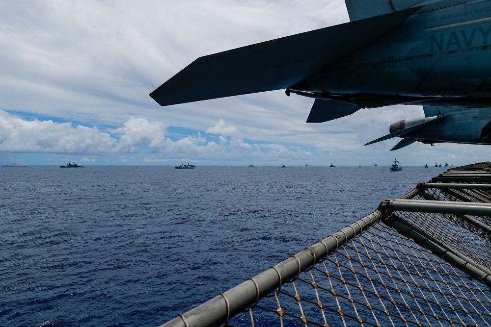 RIMPAC 2022 Fleet Sails in Formation