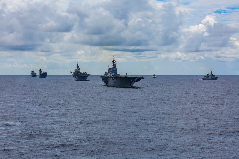 RIMPAC 2022 Fleet Sails in Formation
